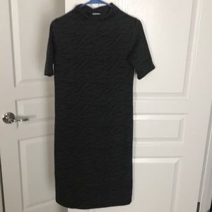 Short Sleeve Maternity Dress! ❤️